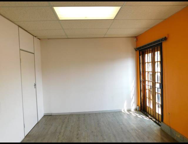 175M² BUILDING FOR SALE IN KENSINGTON B